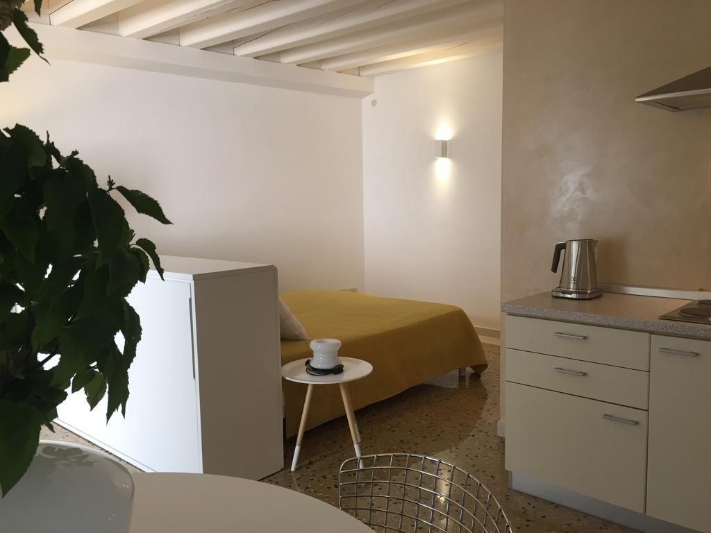 Ca'Bert Villa Dei Glicini Castelnuovo del Garda Ngoại thất bức ảnh
